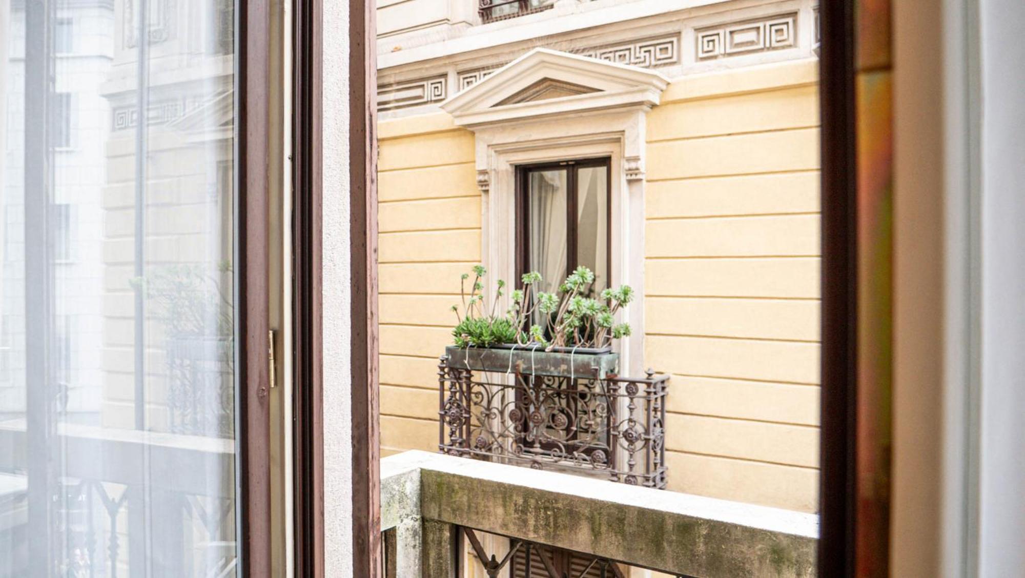Appartamento Superhouse Piazza Duomo Area มิลาน ภายนอก รูปภาพ